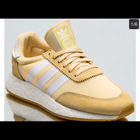 Adidas Women style I-9523 - Picture 1 of 8